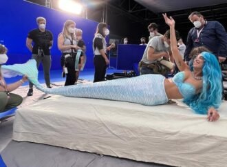 See the Sexy Stars Dressed as Mermaids for International Mermaid Day!