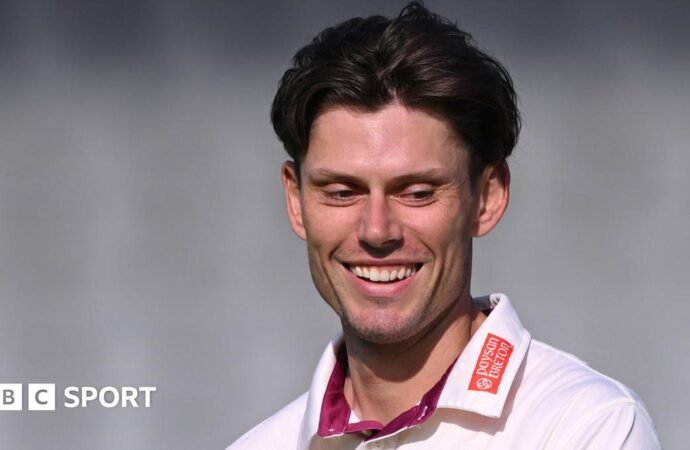 New Zealand bowler makes first-class cricket history with five wickets in five balls