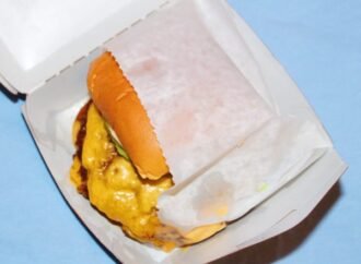 Review: I Tried and Ranked the Biggest Burgers at 5 Fast-Food Chains