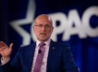 FCC's Brendan Carr: Trump is 'winning' against 'fake news media'