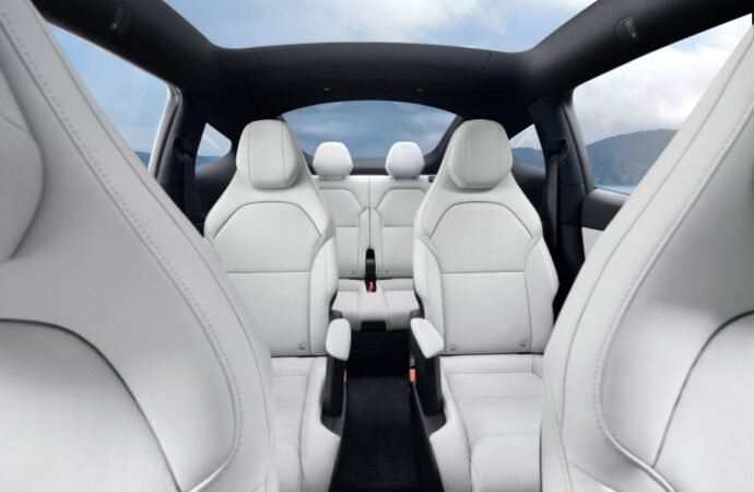 Tesla Model Y L orders open in Australia, 6 seats, Vehicle-to-Load and 681 km range