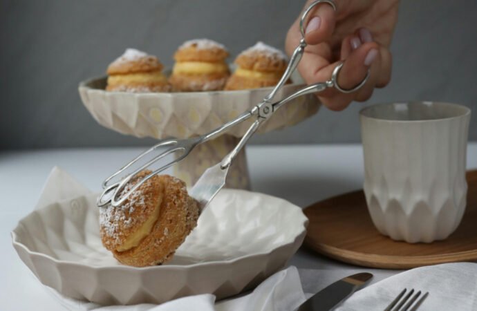 How Sugar Cravings Impact Diabetes: Causes, Effects and Tips