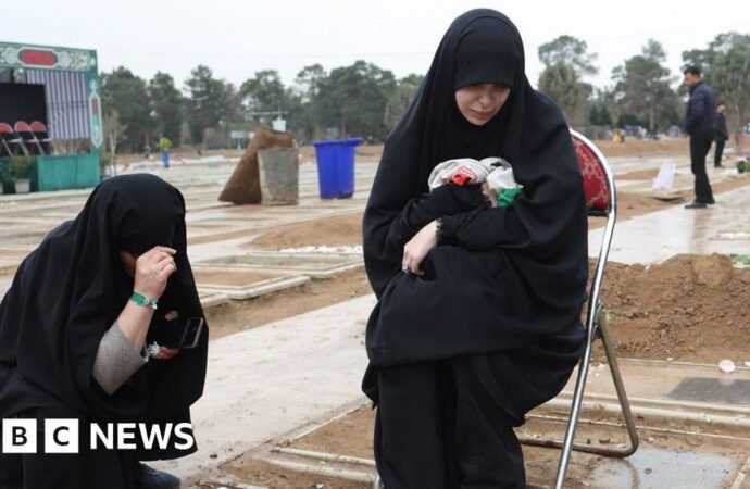 Are the US and Iran holding peace talks, and what do both sides want?