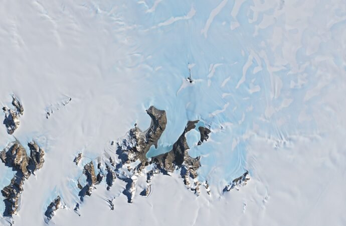 A Most Unusual Lake – NASA Science