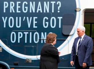 Crisis pregnancy centers find support in red-state legislatures : NPR