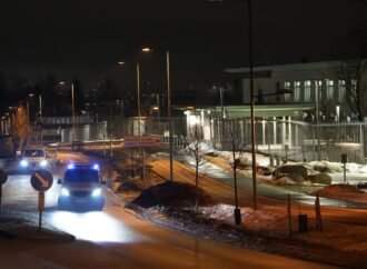 Police investigate a potential explosion outside the US Embassy in Oslo