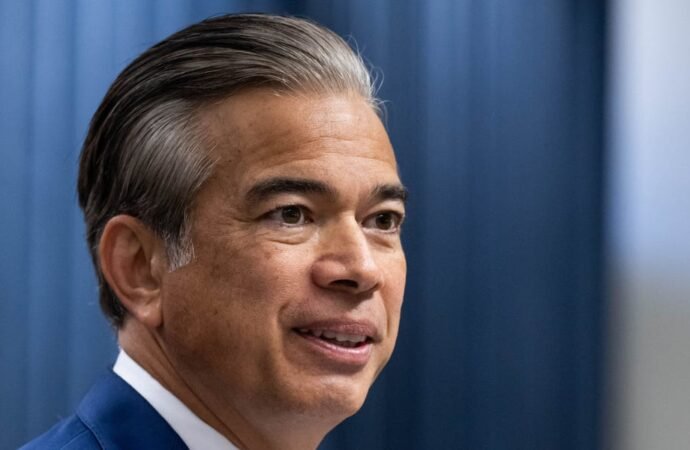 Judge Blocks Merger of Local TV Giants Nexstar and Tegna