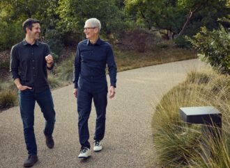 Apple is slipping on Tim Cook’s exit. Wall Street says buy anyway