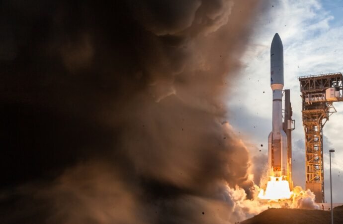 Amazon to buy Globalstar for $11.57B in bid to flesh out its satellite biz