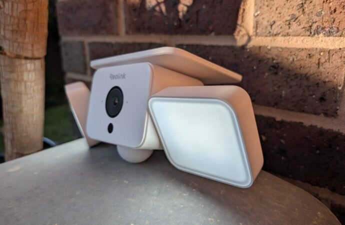REVIEW: Reolink Solar Floodlight Cam offers a bright, wire-free security solution for Australian homes