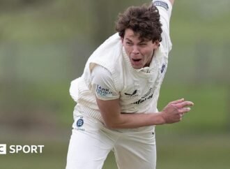 Henry Brookes: Gloucestershire sign Middlesex seamer on loan
