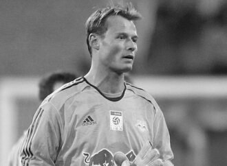 Former Arsenal, Juventus goalkeeper Alex Manninger killed in train accident in Austria