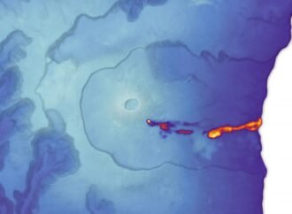 Réunion Island Lava Reaches the Sea