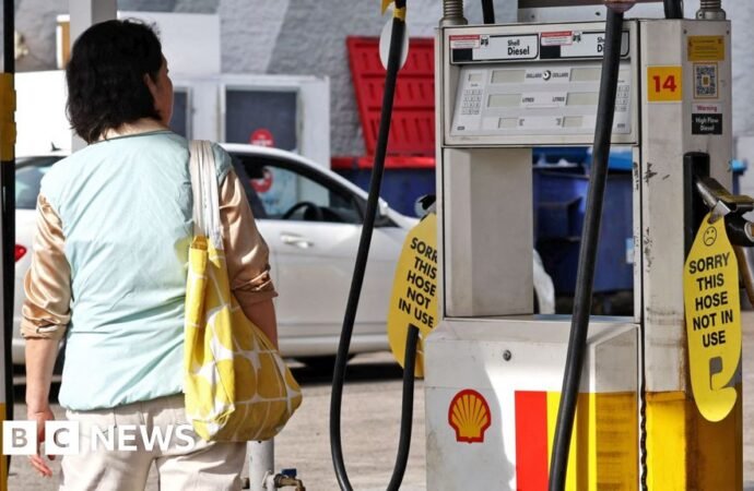 Oil prices drop and stock markets rise after reports of deal to end Iran war