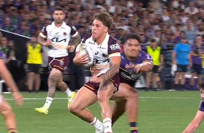 Walsh dumped from Maroons team