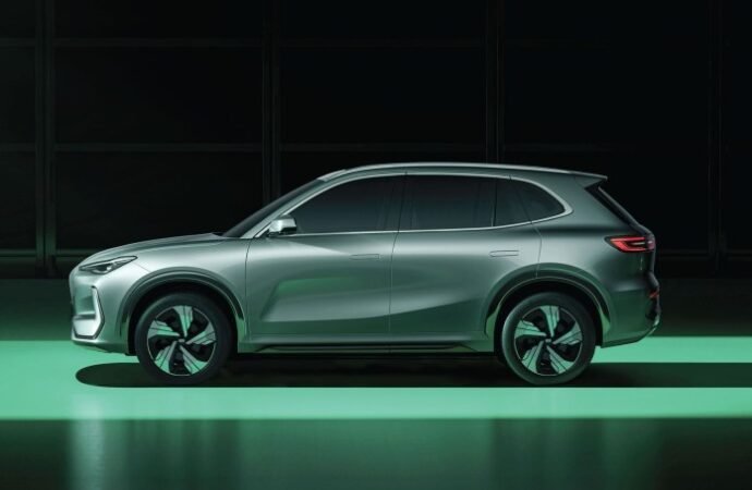 Geely EX5 ranked as the 2nd bestselling BEV model in April, a 271% YoY increase