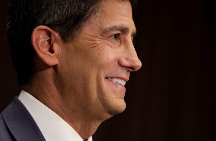 Wall Street is keeping a close eye on Kevin Warsh. This is what they’re watching out for