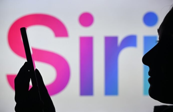 Apple’s Siri revamp could include auto-deleting chats