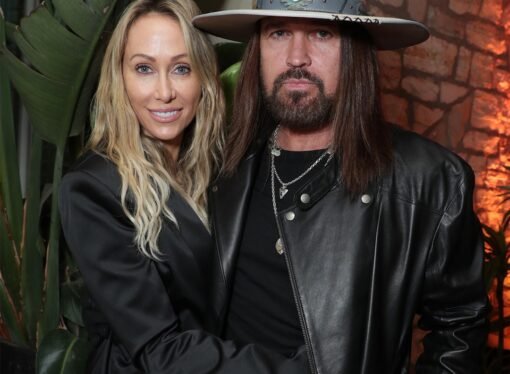 Miley Cyrus’ Dad Billy Ray Cyrus Sings Song for Ex Tish Cyrus’ Birthday