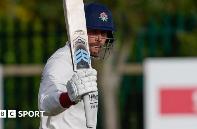 County Championship: Lancs and Worcs set for draw after more rain