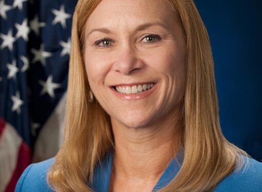 NASA Kennedy Center Director Announces Plans to Retire