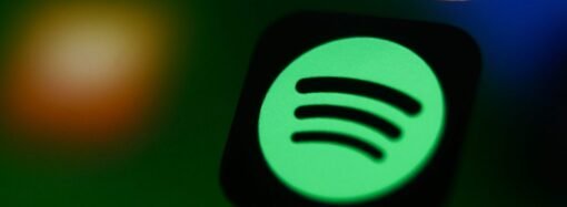 Spotify and Universal Music strike deal allowing fan-made AI covers and remixes