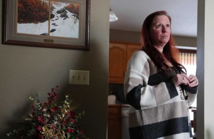 As ranks of uninsured grow, charity care can be hard to come by at many hospitals : NPR