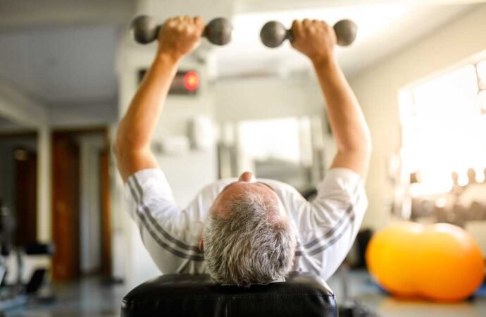 The expert on ‘super aging’ breaks down the science — and grift — in anti-aging : NPR