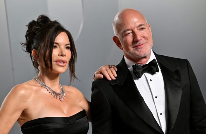 Jeff Bezos pledged $10B for climate change. Now Lauren Sánchez Bezos leads the charge to spend it