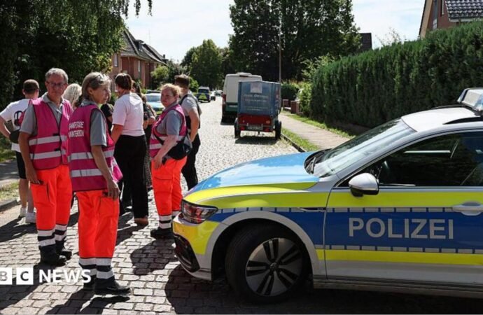 Germany shooting: Six killed at centre for mothers and children in Stade