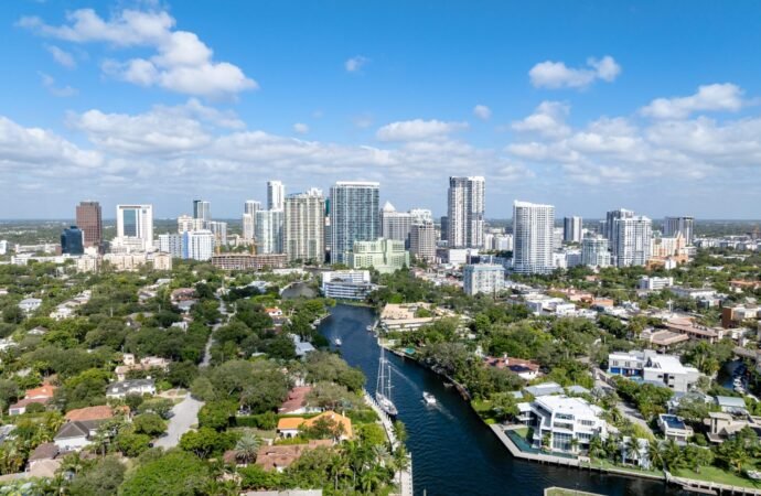 Ken Griffin has Miami. Stephen Ross has West Palm Beach. Fort Lauderdale had Wayne Huizenga — and it’s been winning ever since