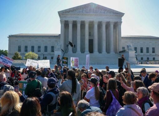 Supreme Court backs Monsanto in fight over popular weed killer : NPR