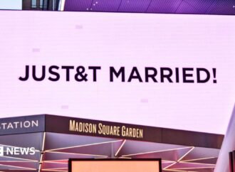 Taylor Swift and Travis Kelce get married at Madison Square Garden
