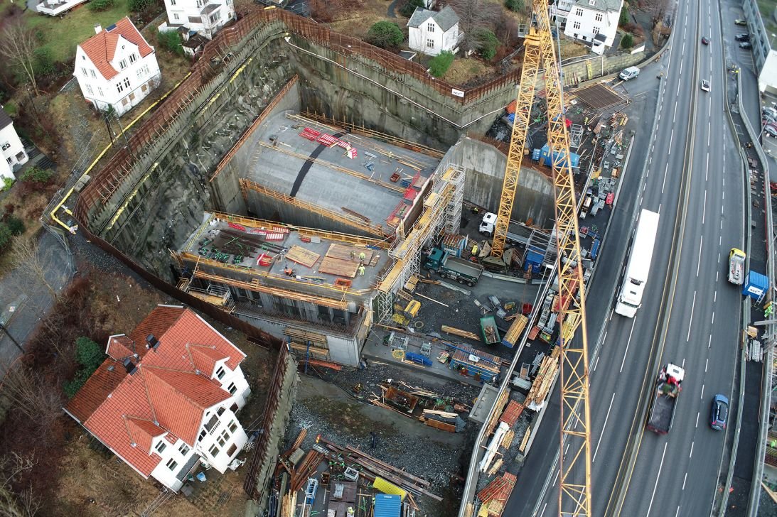 The tunnel was built parallel to a new tram line.