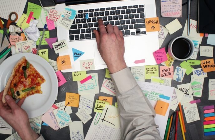 3 Ways You’re Working Wrong, According to Scientists