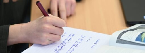 AI-based cheating is forcing some schools to adopt analog systems