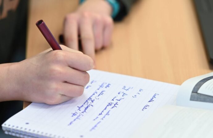 AI-based cheating is forcing some schools to adopt analog systems