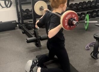 Actress Ellie Bamber needed to become Kate Moss on screen. Her coach helped her do it without starving.