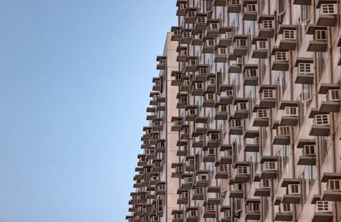 Air conditioning is not enough to keep people cool. Can scientists find an alternative?