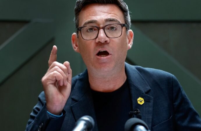 Andy Burnham to become UK Prime Minister as former Manchester mayor named Labor Party leader