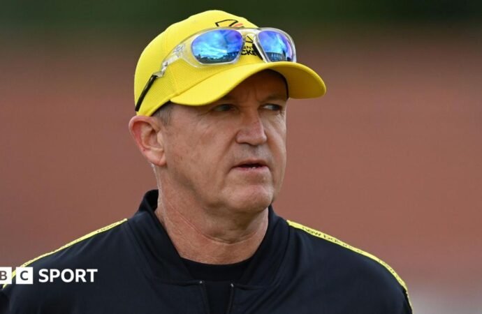 Andy Flower rules himself out to replace Brendon McCullum as England Test team coach
