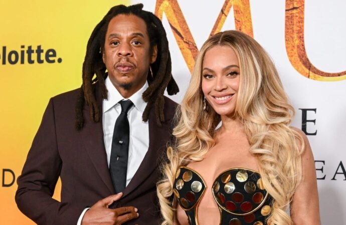 Beyoncé and Jay-Z own the most expensive mansion in California history. See all the houses in your real estate empire.