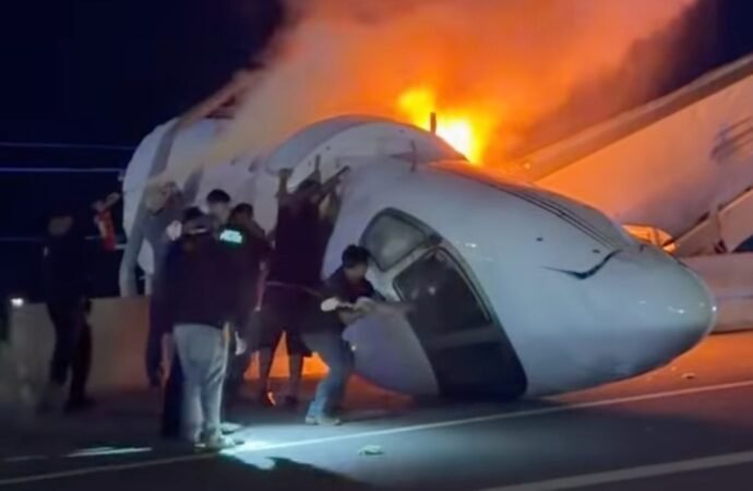 Both engines shut down before a small plane crashed on a highway in June, according to an NTSB report.