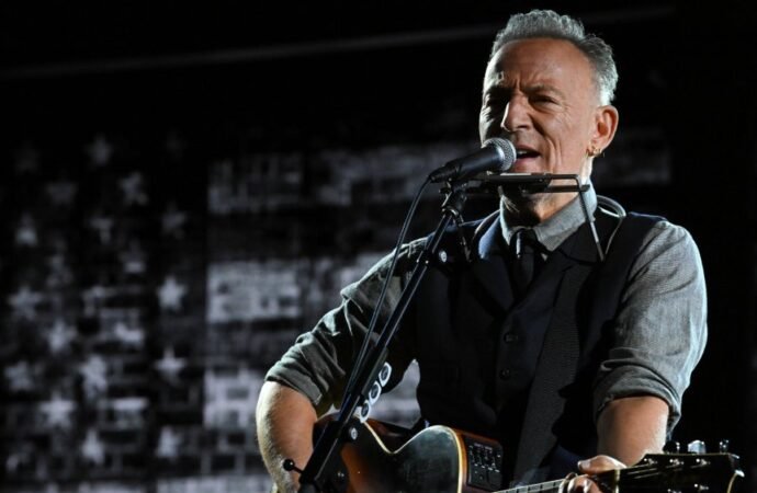 Bruce Springsteen calls himself a “patriot” for standing up to Trump