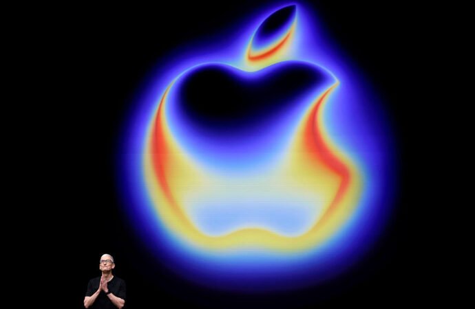 Can Apple make smart glasses that aren’t a constant threat to privacy? | TechCrunch