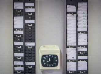 Can you really do a PhD from nine to five? Nature readers weigh in