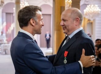 Chris Meledandri, George Lucas, Jodie Foster and Sigourney Weaver receive France’s prestigious Legion of Honor