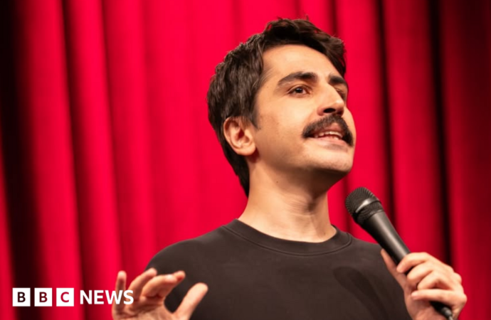 Comedian arrested for making jokes about Erdoğan and Islam in Turkey crackdown