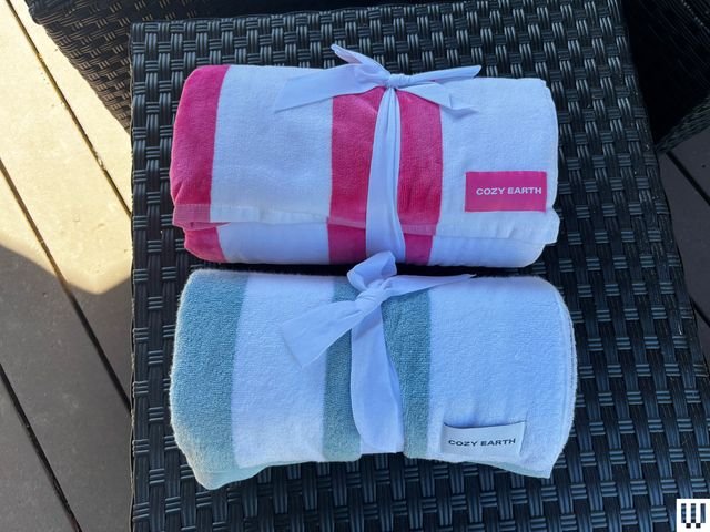 Image may contain: towel and bath towel