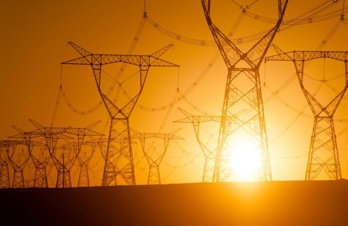 Data centers may face temporary power outages to avoid blackouts on the largest US network | TechCrunch